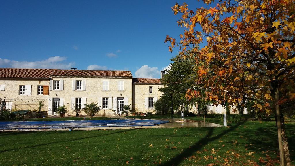 Domaine Du Papillon Bed and Breakfast Lesparre-Médoc Eksteriør billede