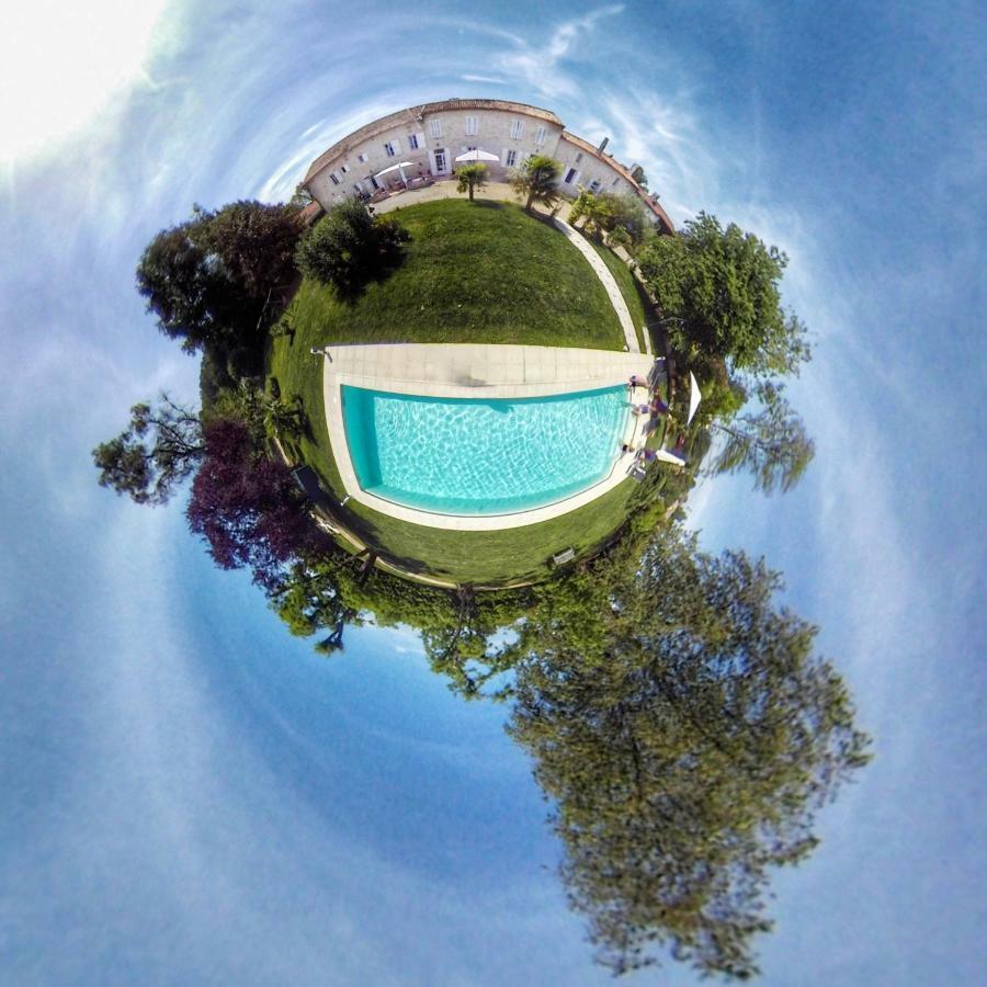 Domaine Du Papillon Bed and Breakfast Lesparre-Médoc Eksteriør billede